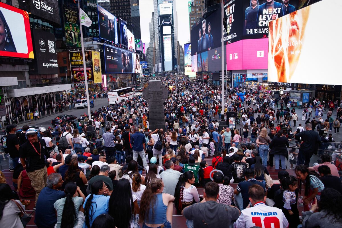US Will Need Migrants for Population Growth by 2031, CBO Says