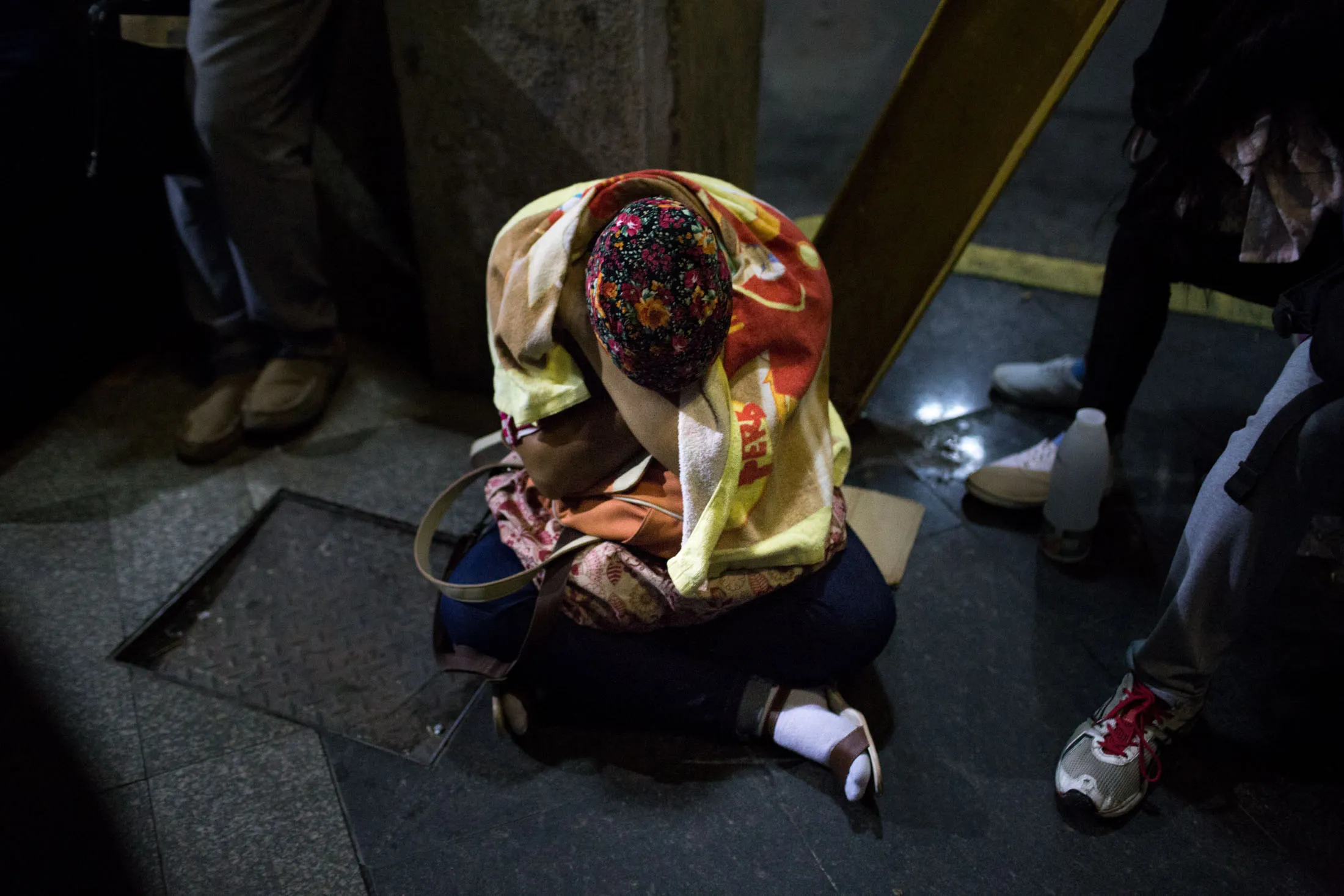 Need to Flee Venezuela? Pay Huge Bribe or Stand in Line Forever - Bloomberg