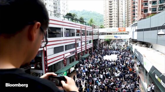 Hong Kong Parents Want Refunds as Schools Shut for Months
