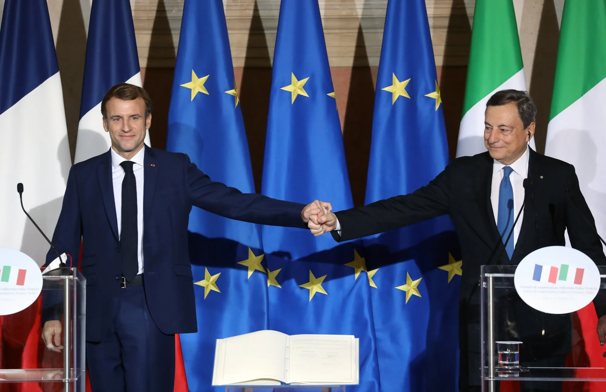 Mario Draghi and Emmanuel Macron at Villa Madama in Rome, on Nov. 26. 