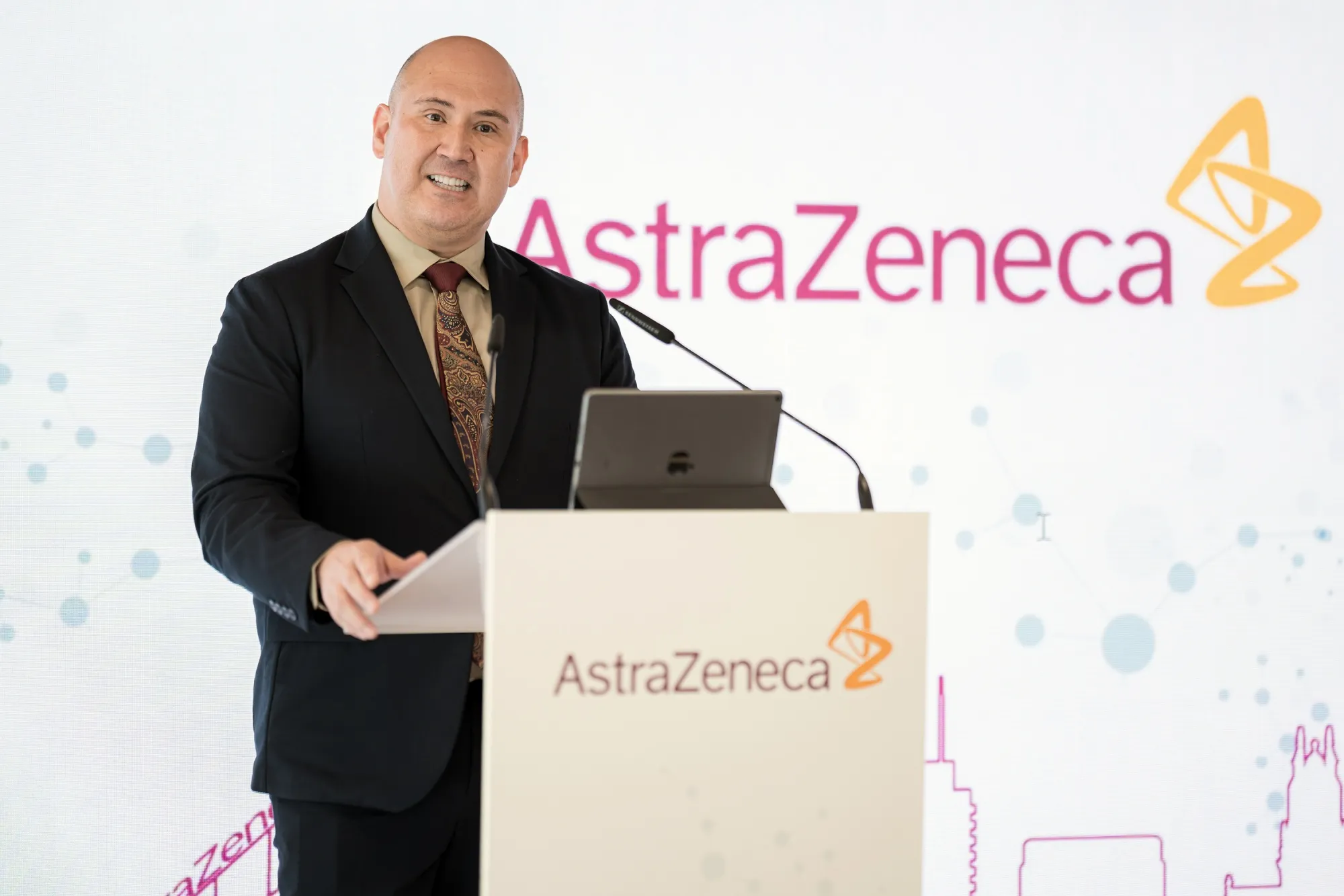 How Spain Attracted Investment From Pharma Giants AstraZeneca, Novartis,  Roche - Bloomberg