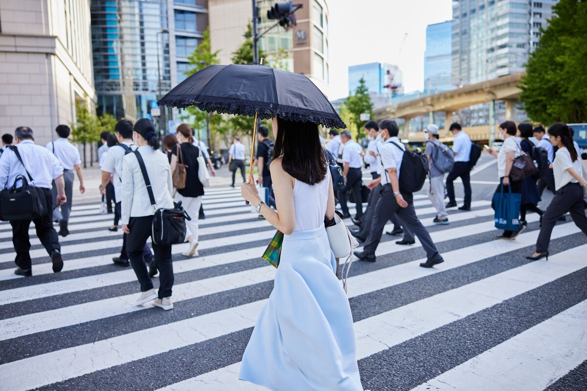 Japan’s Nominal Wages Top 3% Again in Longest Streak Since 1992