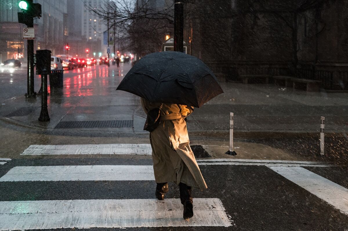 Chicago, Midwest Brace for Thunderstorms While Floods Hit Texas