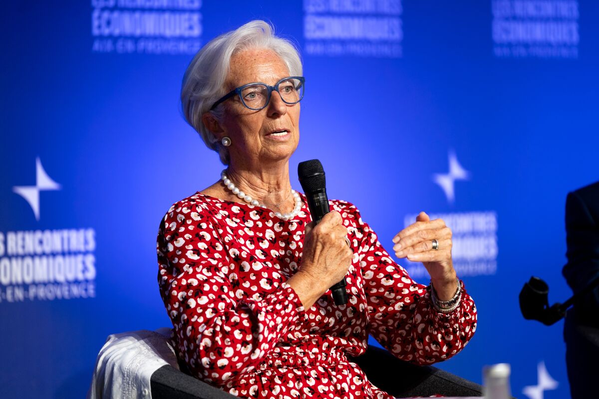 Lagarde no descarta salir antes del BCE para participar en la política de Francia