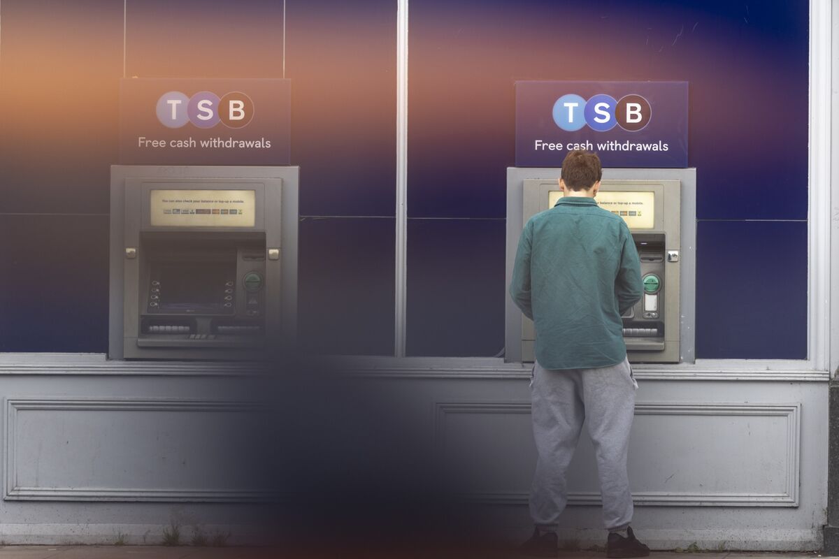 🟪"Vendita di TSB: la possibile via di fuga di Sabadell dall'acquisizione di BBVA"