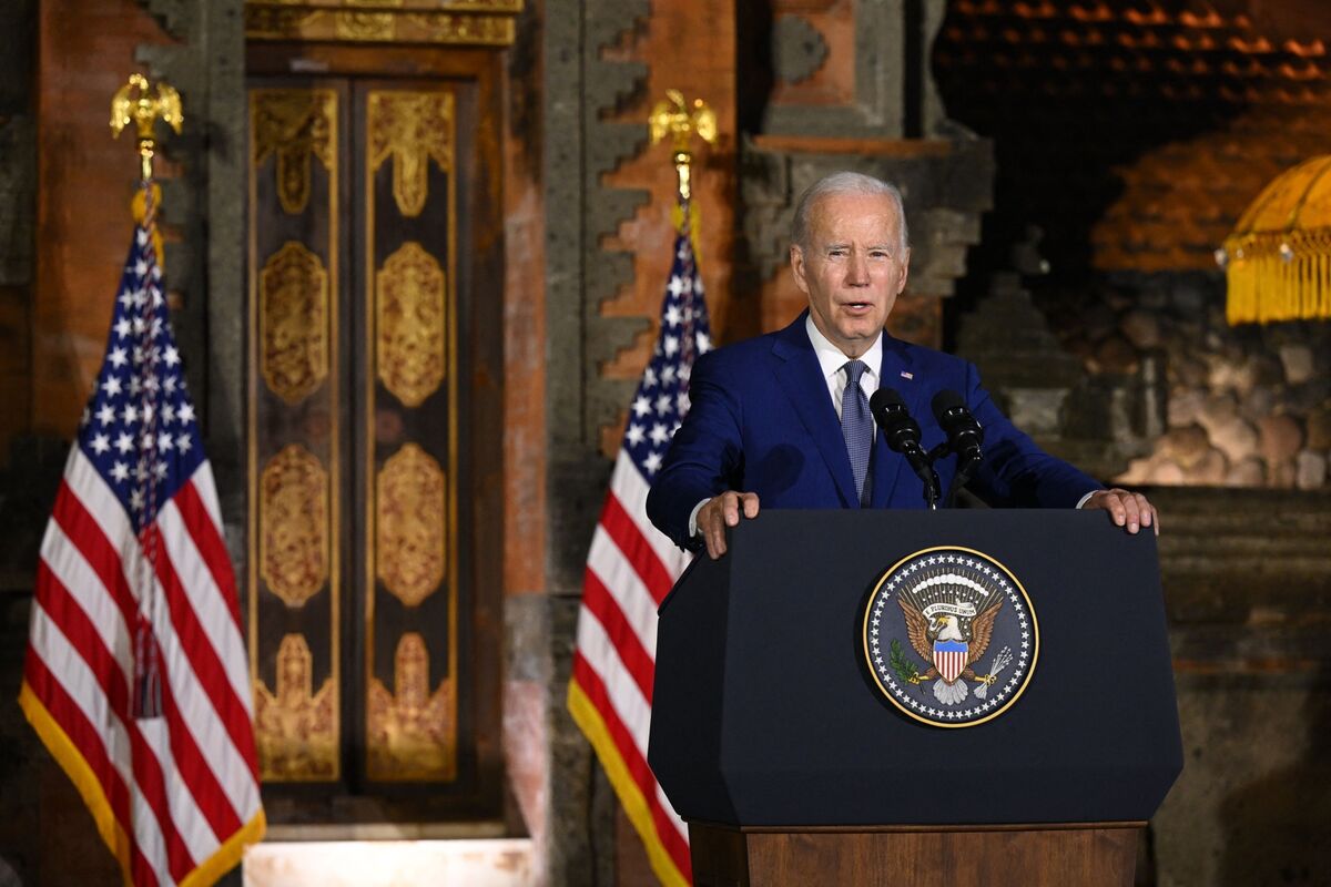 Biden Says US Midterm Voters Strongly Rejected Election Deniers - Bloomberg