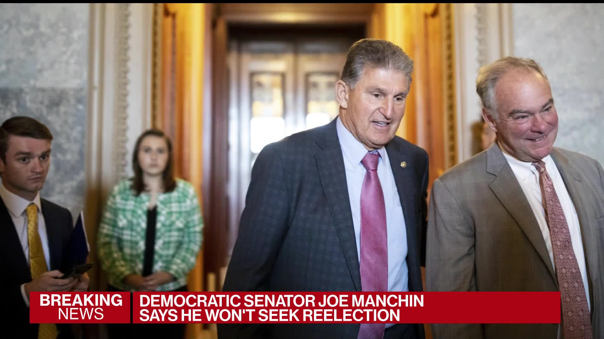 Watch Democratic Senator Joe Manchin Won&rsquo;t Seek Reelection - Bloomberg