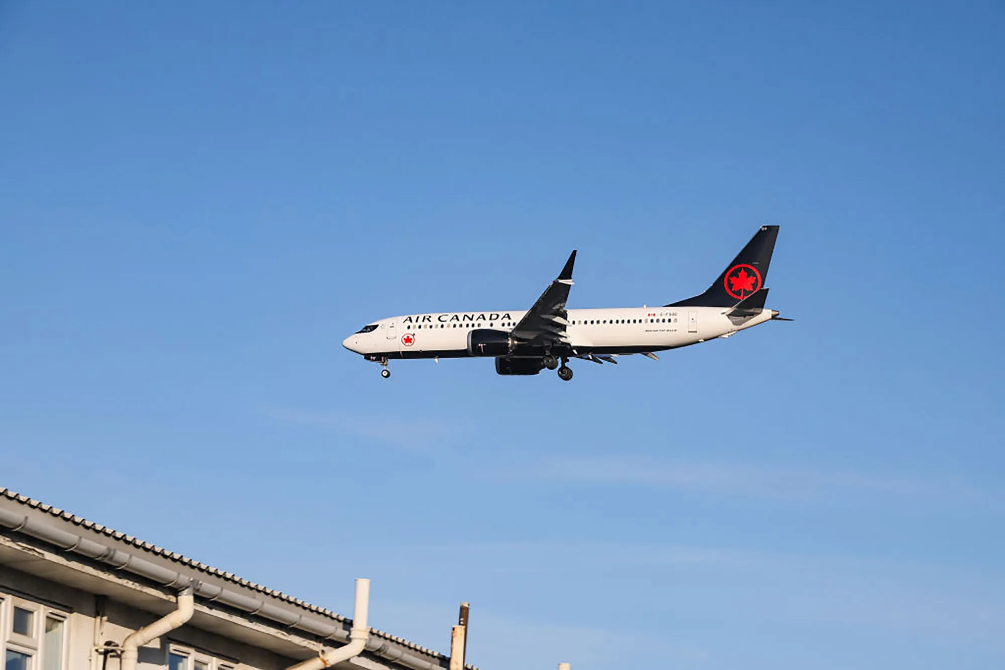 Air Canada Boeing 737 MAX 8 landing at London Heathrow International Airport.&nbsp;