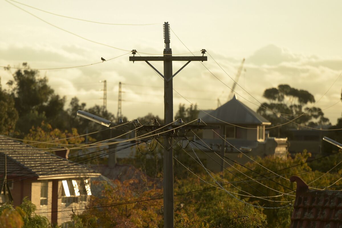 Úc yêu cầu các công ty tiện ích cung cấp điện miễn phí cho một số hộ gia đình
