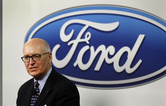 Ford Climbs Back Above $10 on `Rolling Stone' of Improvements
