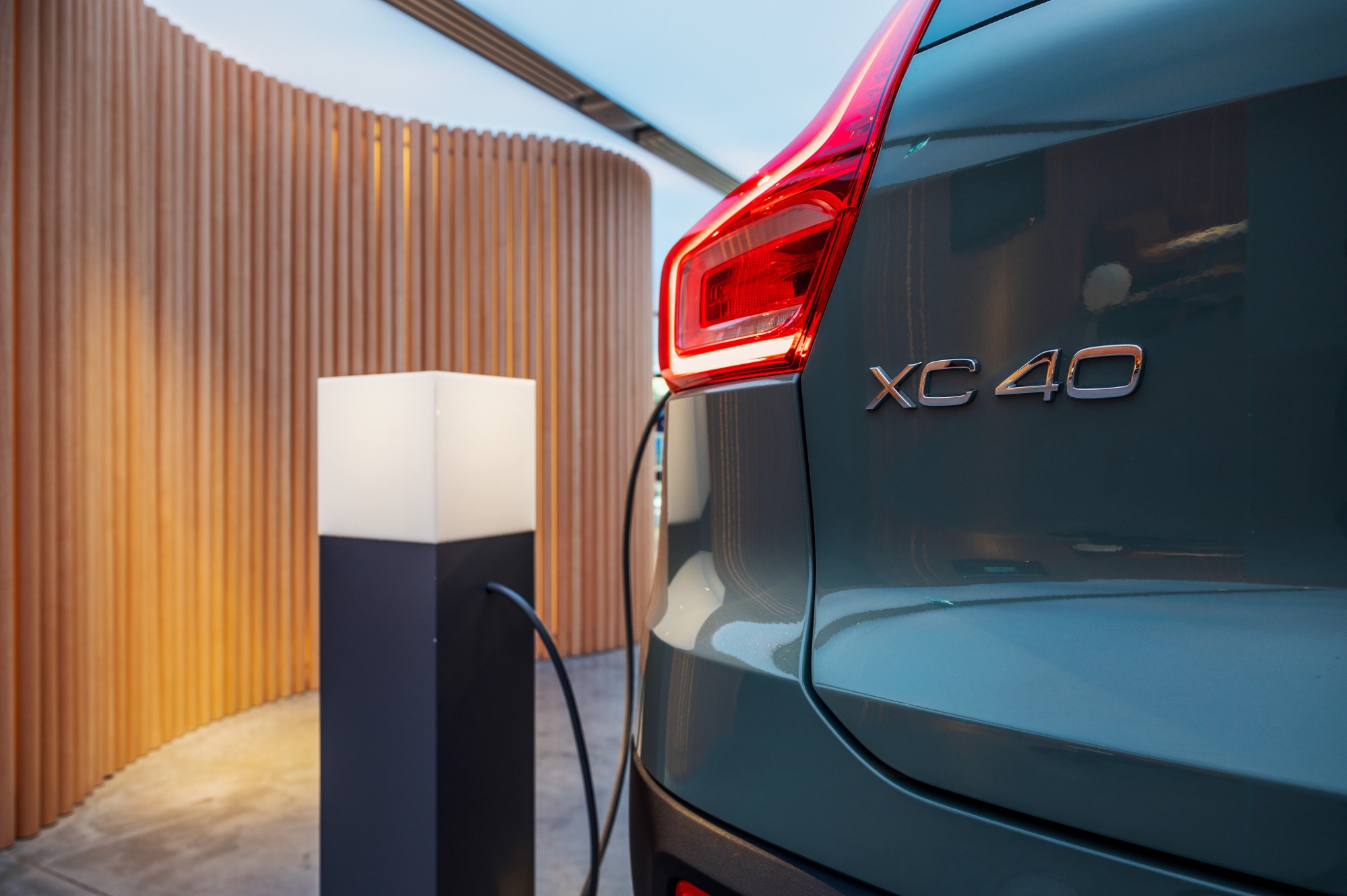 A Volvo&nbsp;XC40&nbsp;Recharge electric SUV.