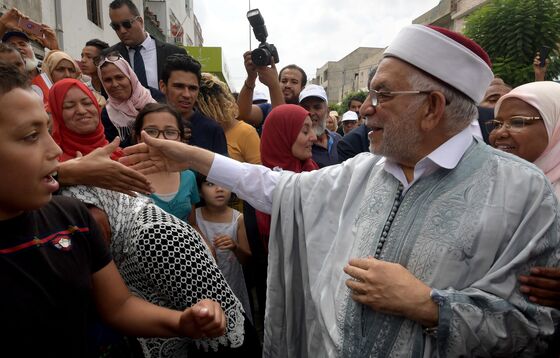 Tunisia Urges More to Vote in Landmark Presidential Election