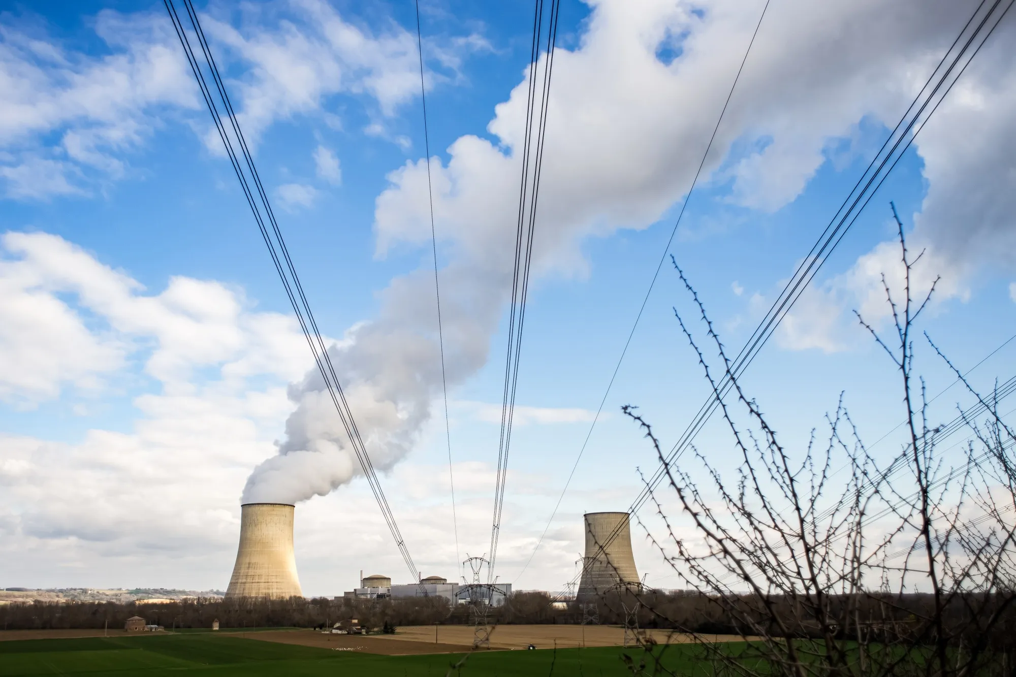 Vapor rises from a cooling tower an Electricite de France SA nuclear power plant&nbsp;in Golfech, France.