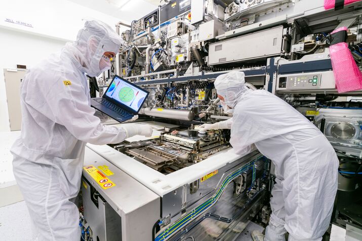An ASML extreme ultraviolet machine cleanroom.