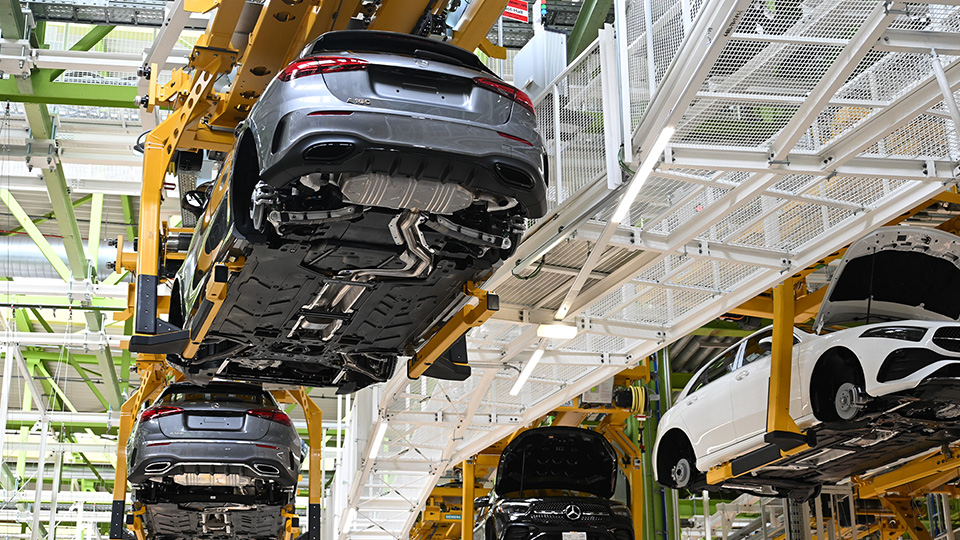 EU Job Market at Risk: How 12% Tariffs Could Threaten Half a Million Jobs