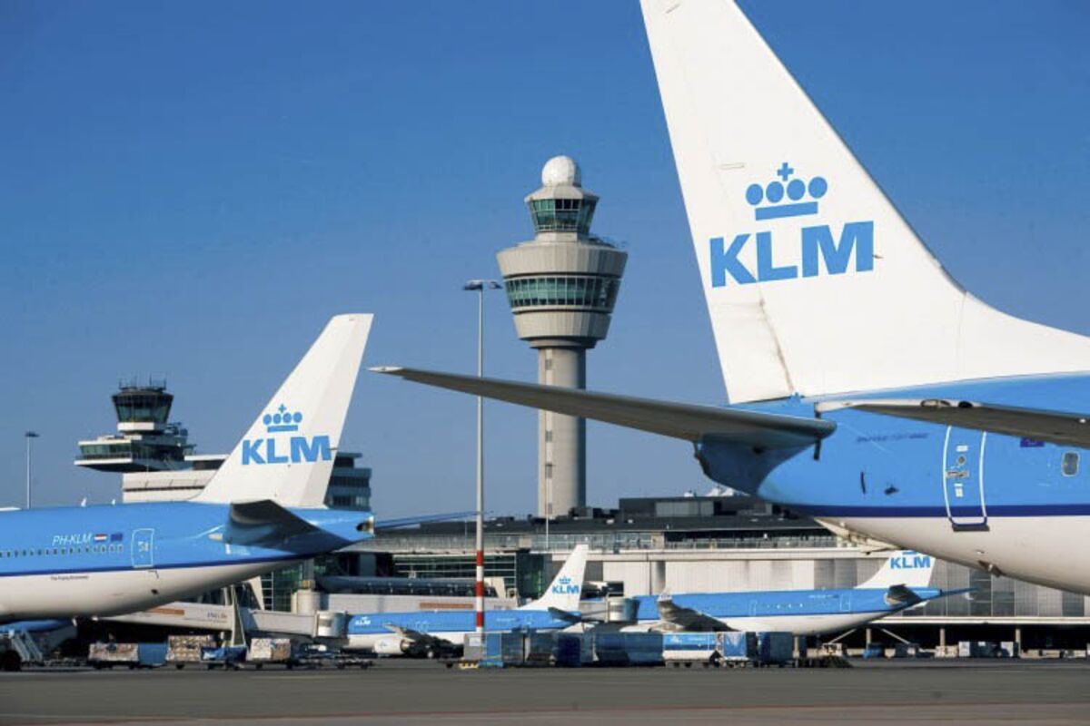 The Best and Worst Airlines in the World Bloomberg