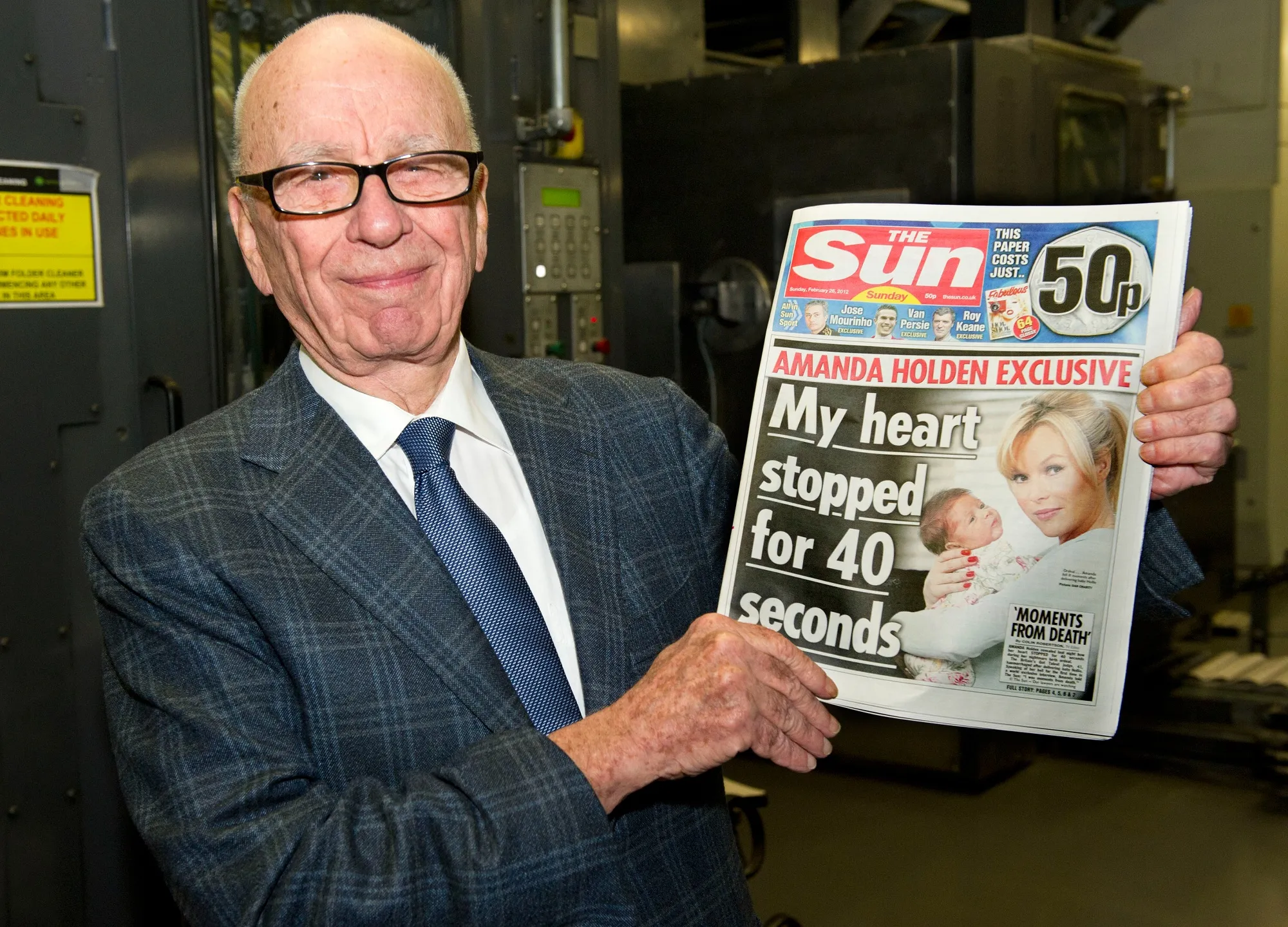 The First Editions Of The Sun On Sunday Hit The Newstands