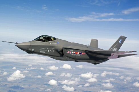 Lockheed Stealth Jet May Beat Boeing, Eurofighter for Japan