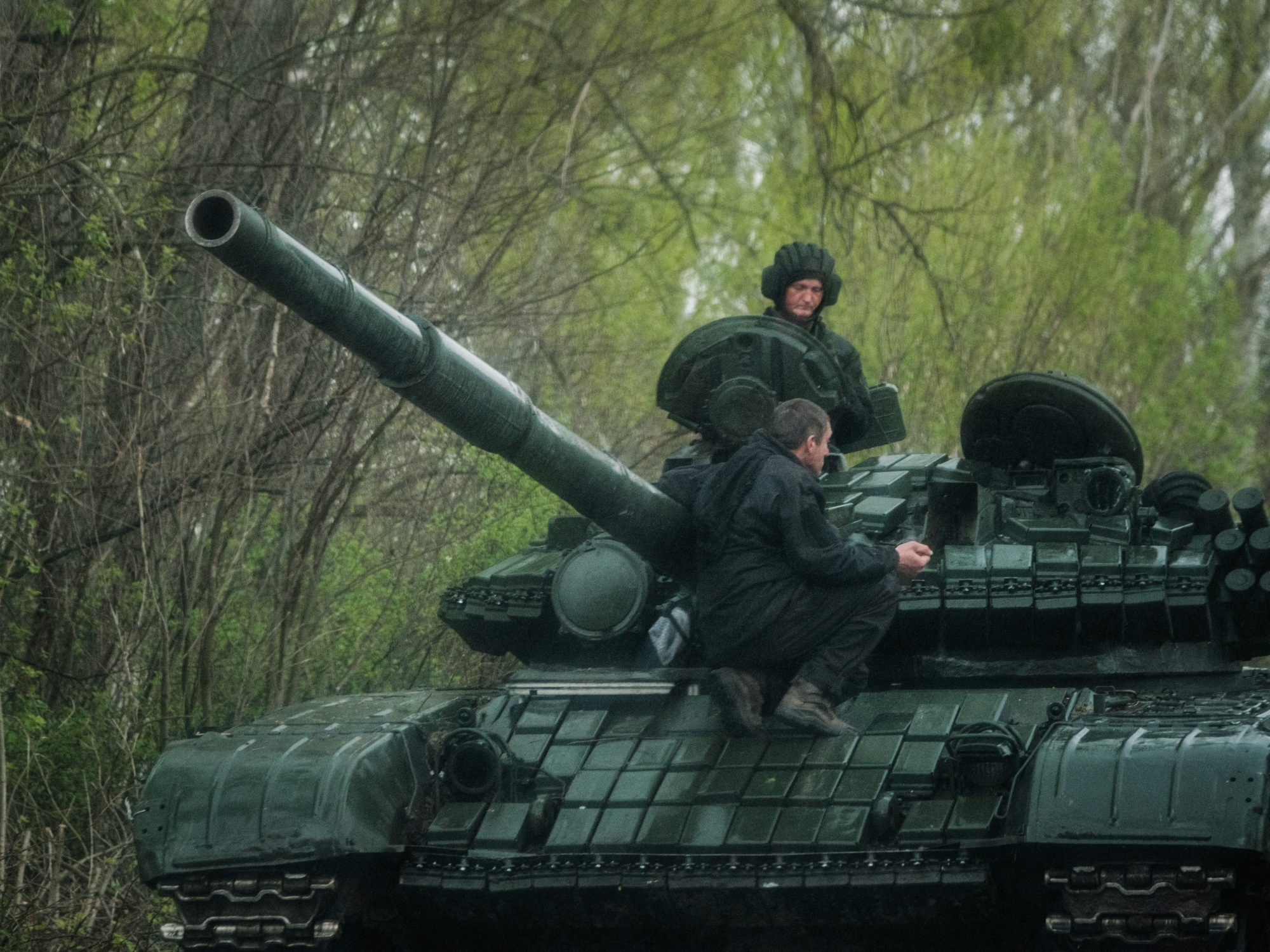 Defence leaders convene at Ramstein amid disagreement over tanks for  Ukraine