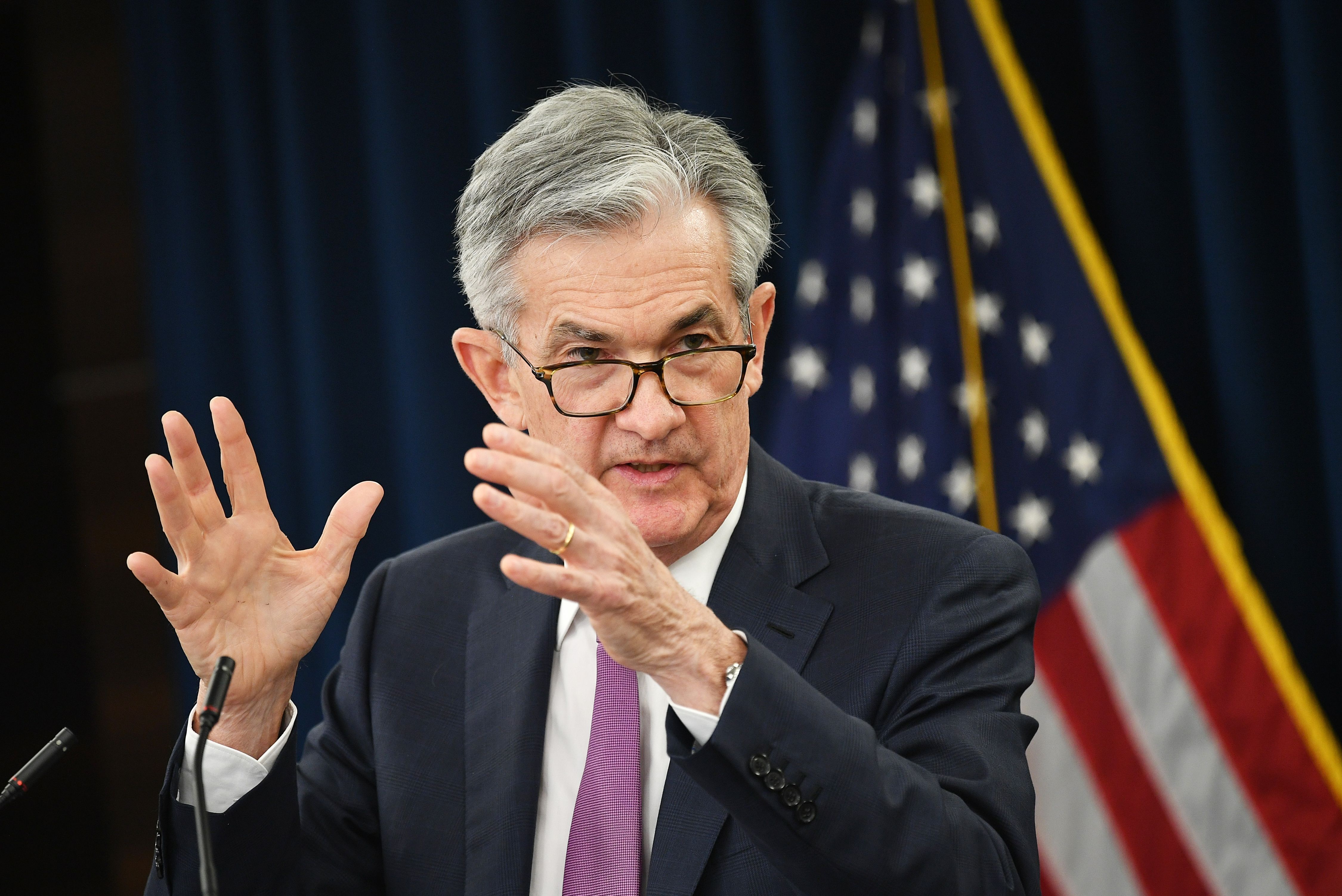 Why The Fed Shouldn’t Cut Interest Rates Now - Bloomberg