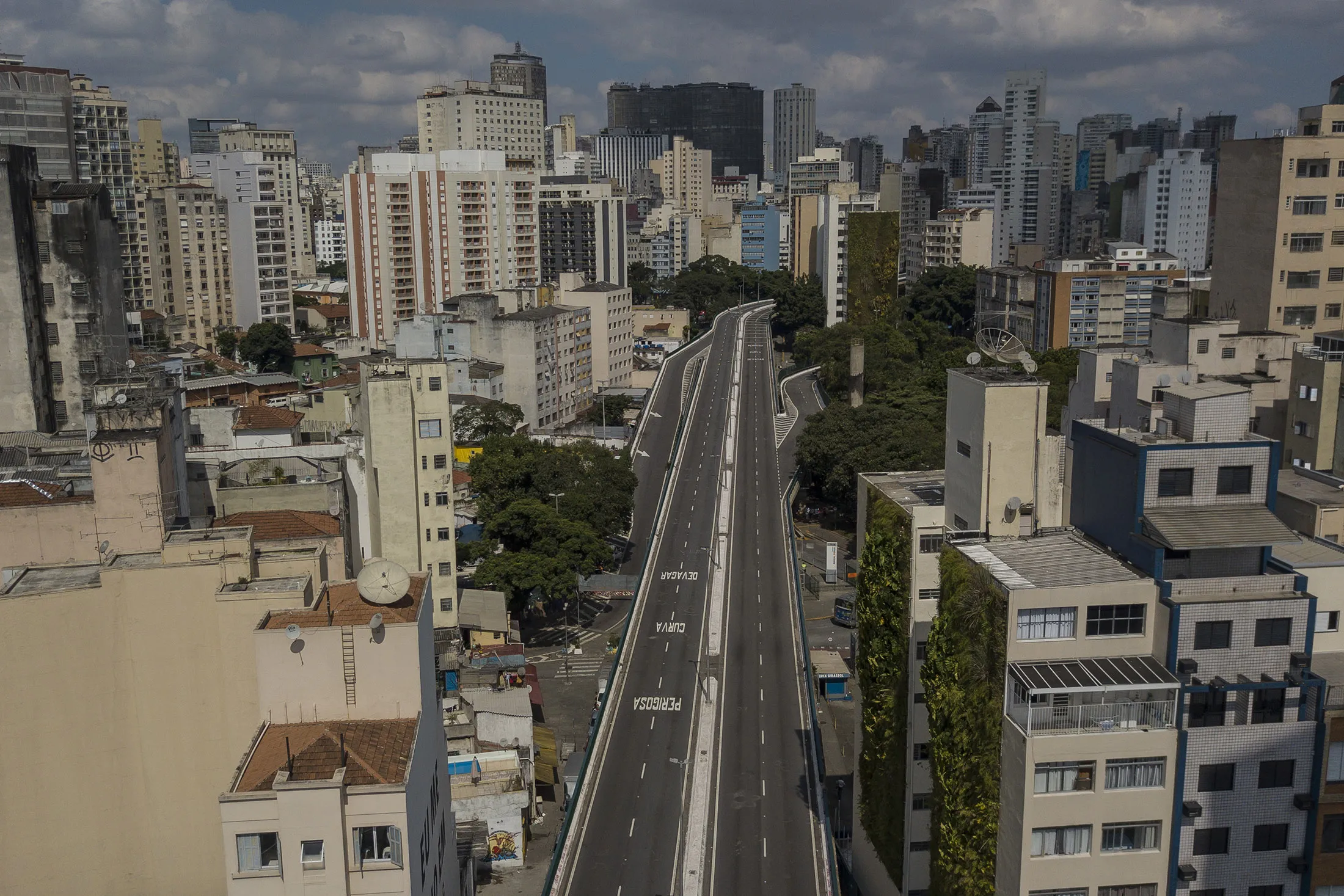 An&nbsp;empty street stands next to residential buildings&nbsp;on Easter Sunday in downtown Sao Paulo, Brazil April 12.