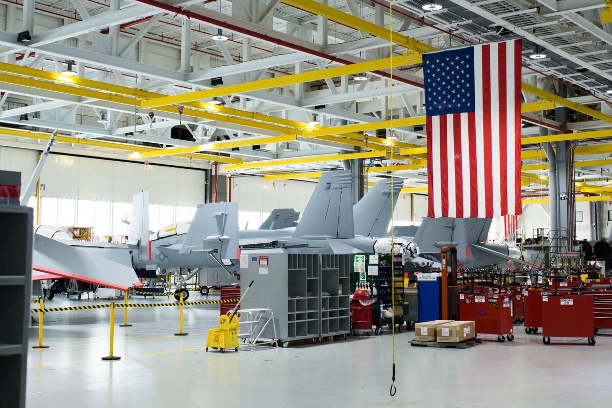 Boeing Defense Workers Approve Revised Offer, Averting Strike (BA) -  Bloomberg
