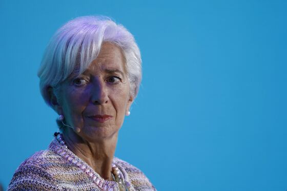 Lagarde Says Global Economy Has Lost Momentum Since January