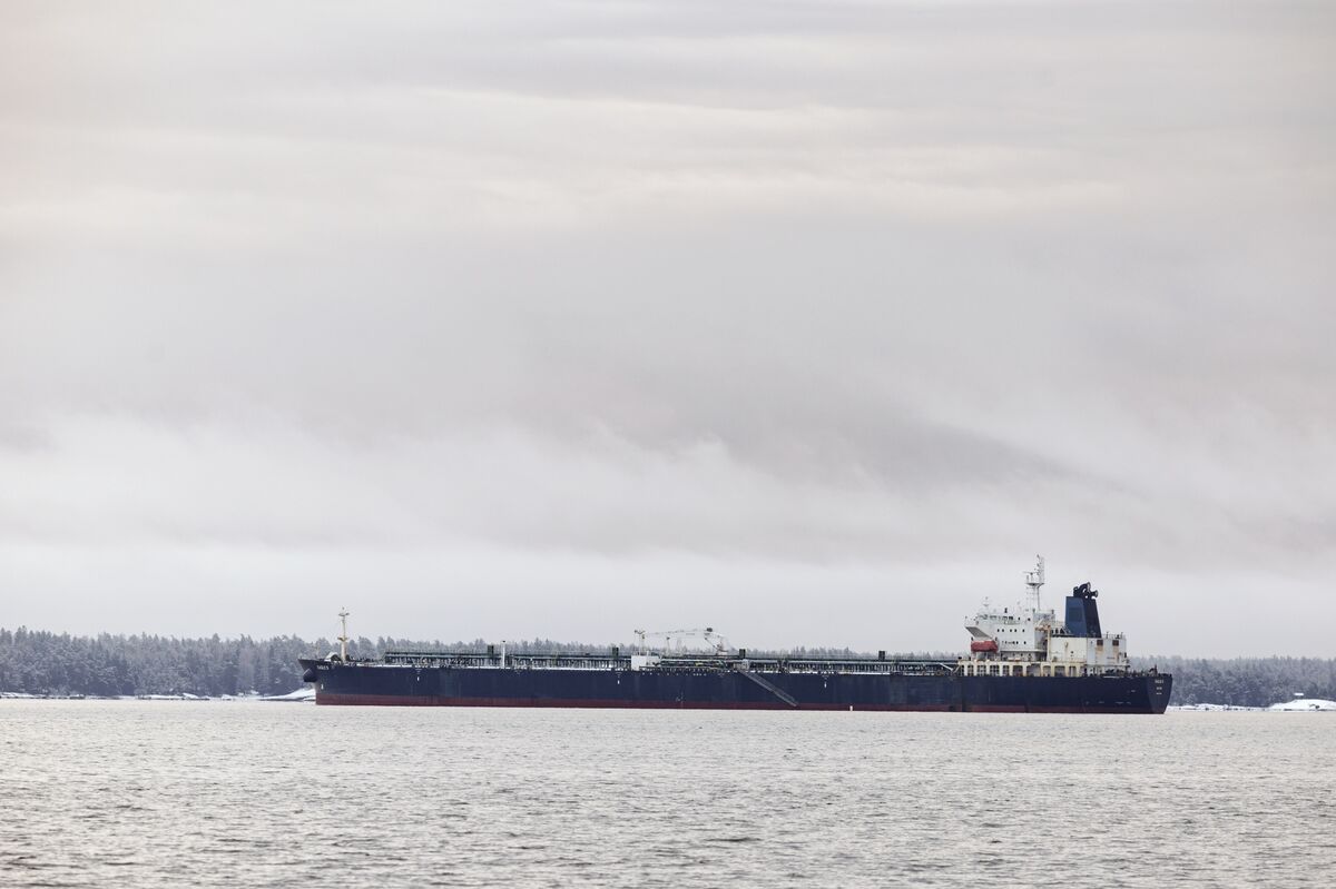 Russia’s Crude Flows Hit 16-Month High on Rising Output, Attacks