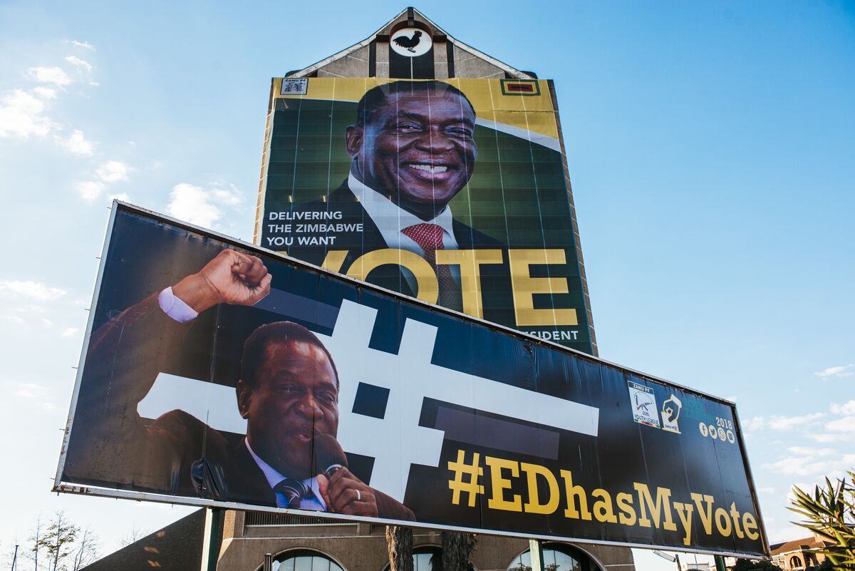 Zimbabwe President Pushes to Extend Term Limits