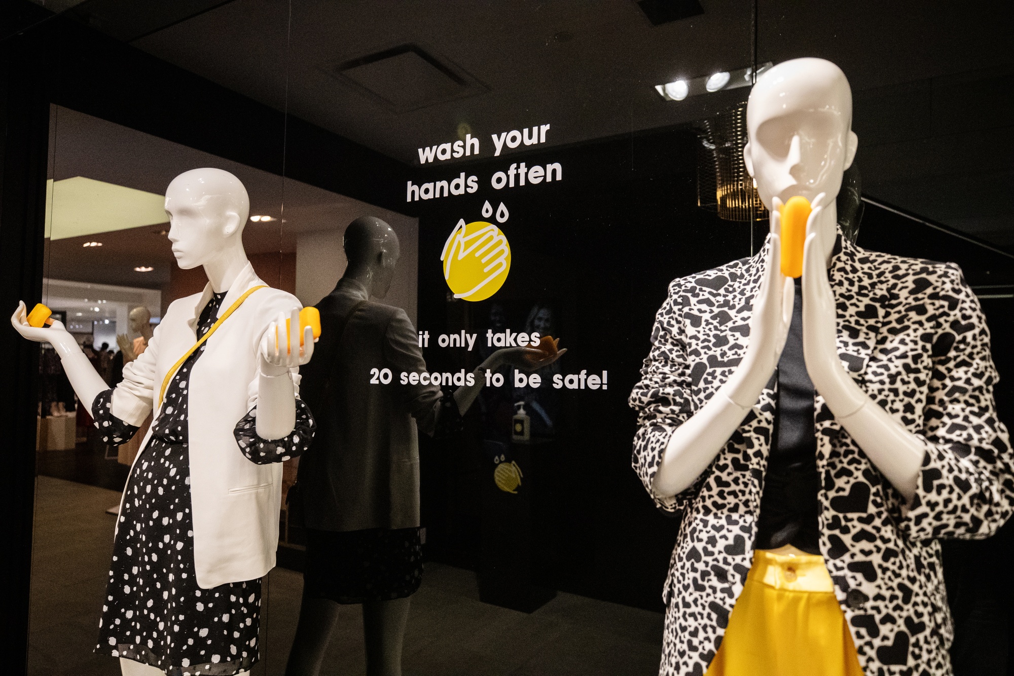 Bloomingdale's NYC Reopening: Sinatra, Sanitizer and Plexiglass - Bloomberg