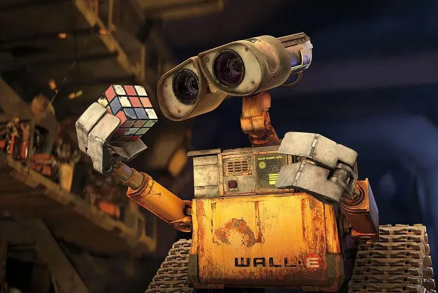 Wall-E is the last creature left in a planet covered in litter&nbsp;