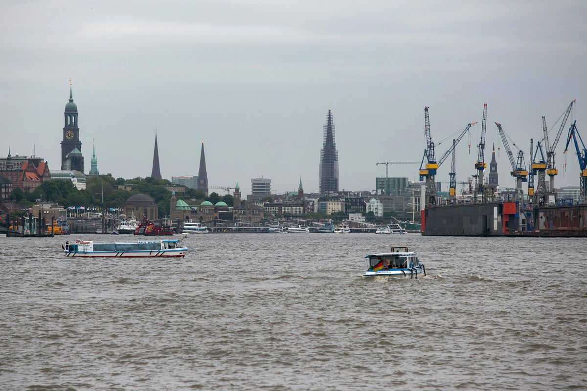 assets.bwbx.io image