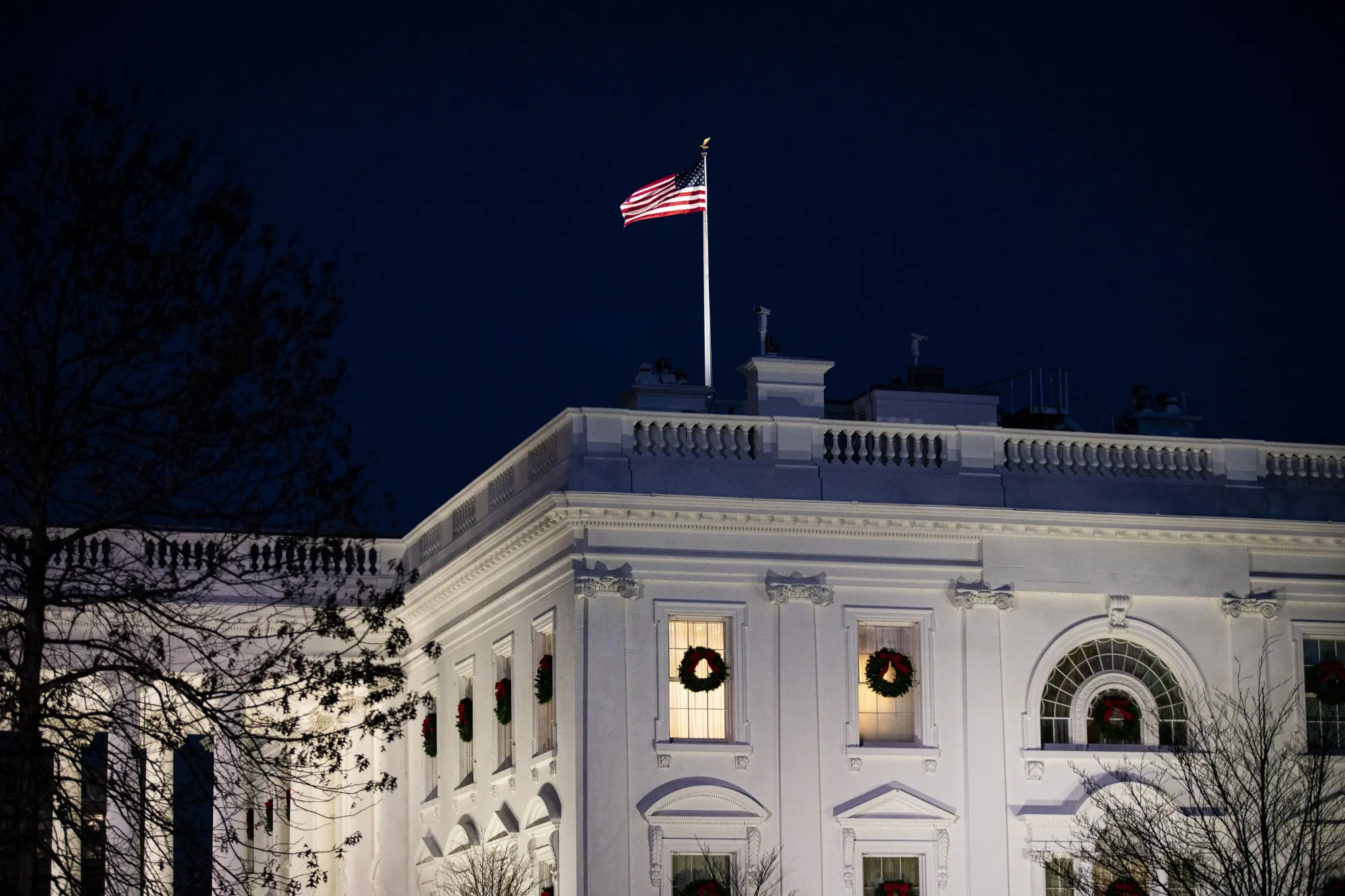 U.S. Covid-19 Relief Talks Hit Snag Over Lawsuit Protections