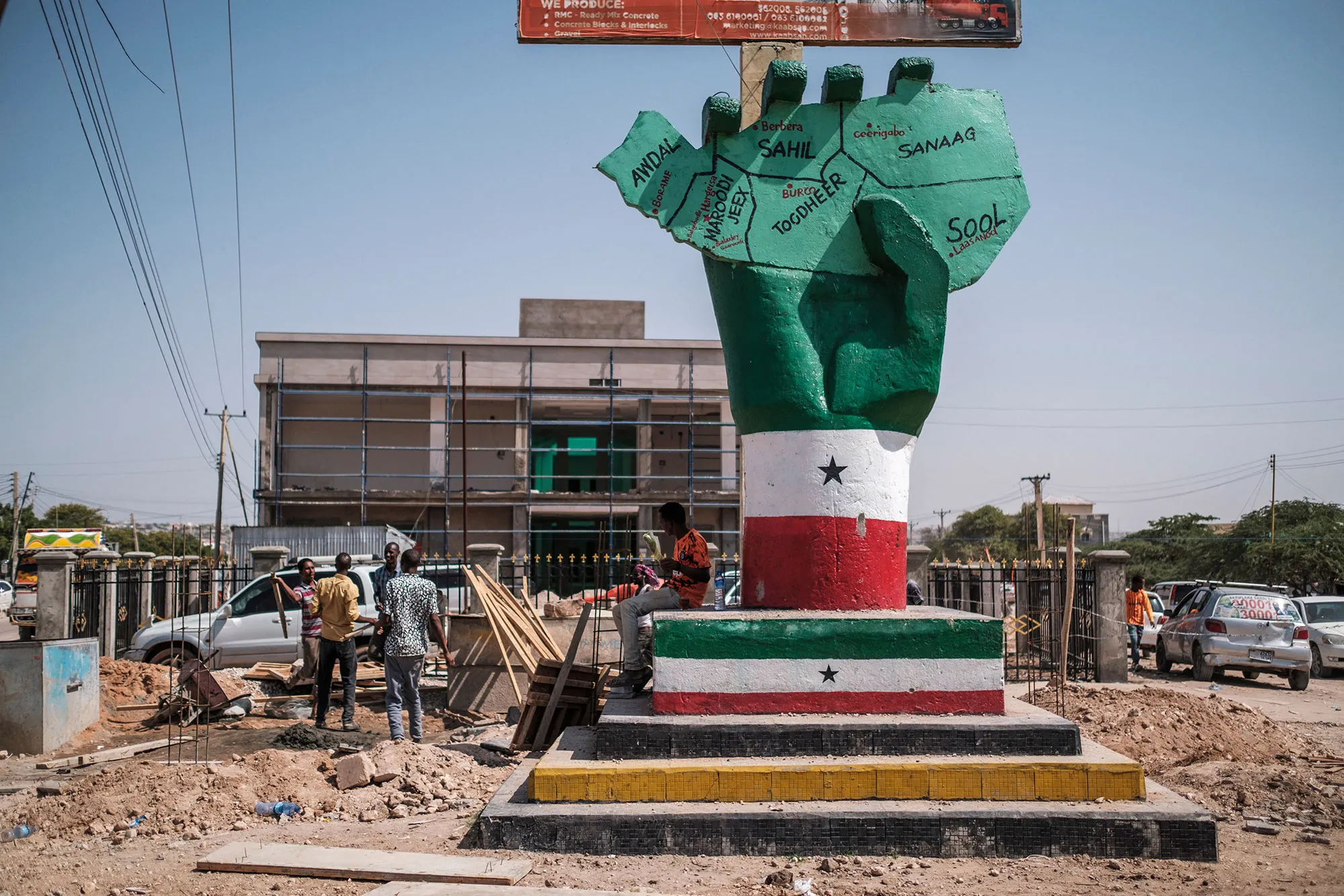 The Independence Monument, depicting a hand holding a map of the country, in the city of Hargeisa, Somaliland.&nbsp;