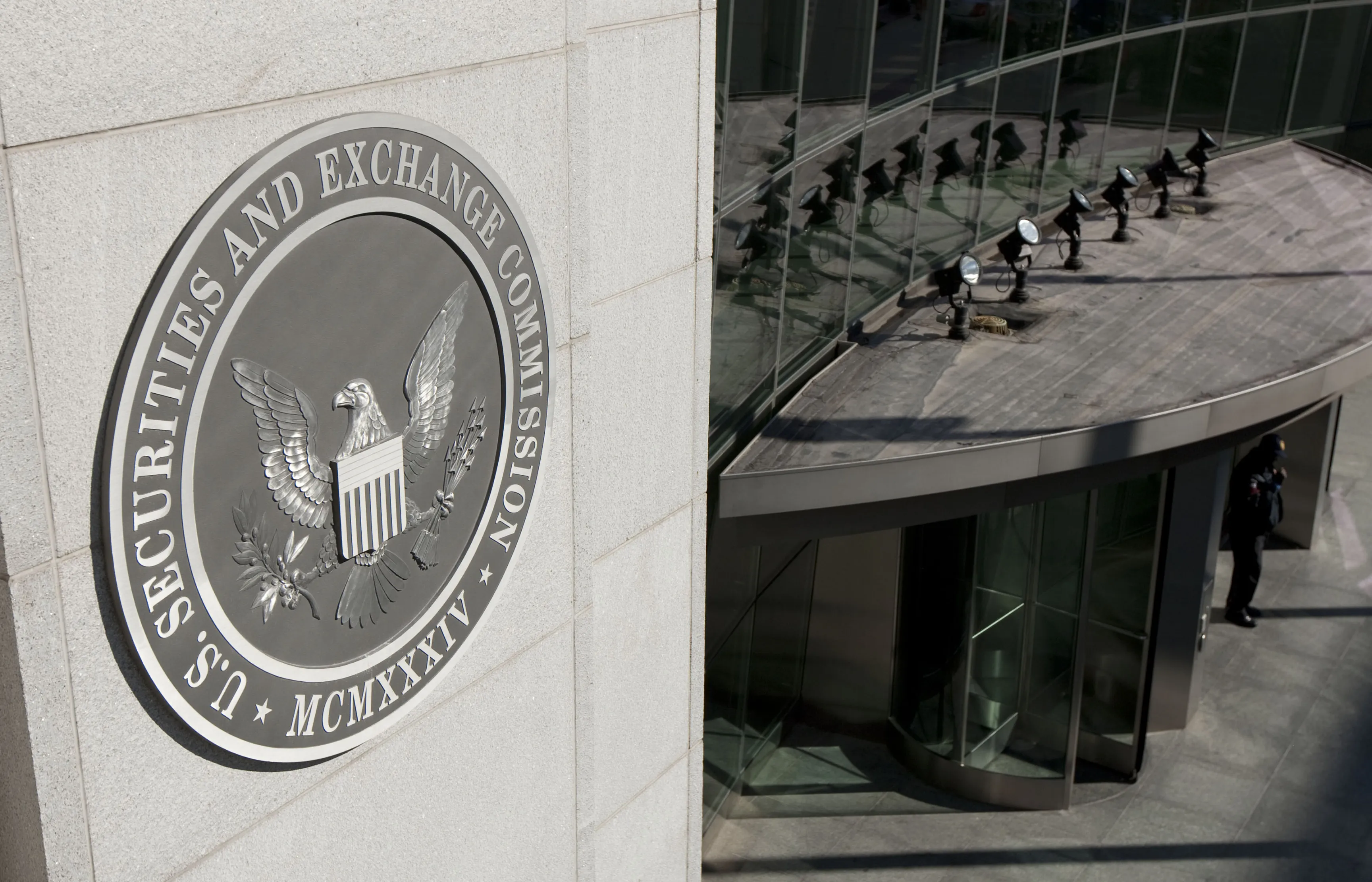 The US&nbsp;Securities and Exchange Commission seal&nbsp;outside the headquarters in Washington, DC.