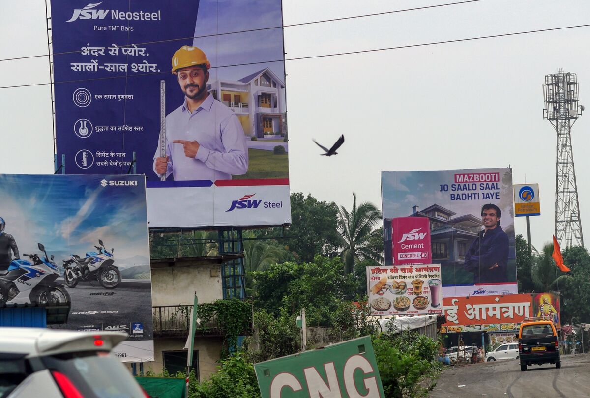 JSW Cement Is Said to Eye Mumbai IPO in July as Roadshow Begins