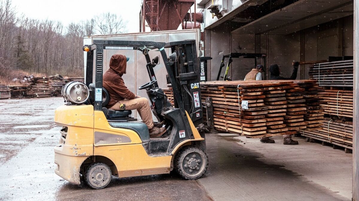 US Producer Prices Unexpectedly Decline in August