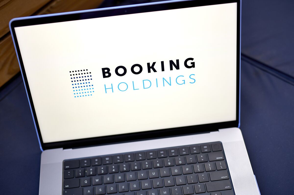Booking Reports Better Than Expected First Quarter Outlook
