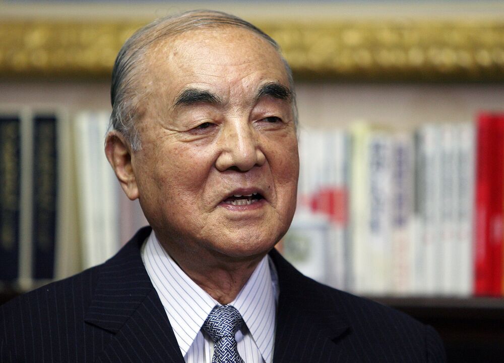 中曽根康弘元首相が101歳で死去、「戦後政治の総決算」に尽力