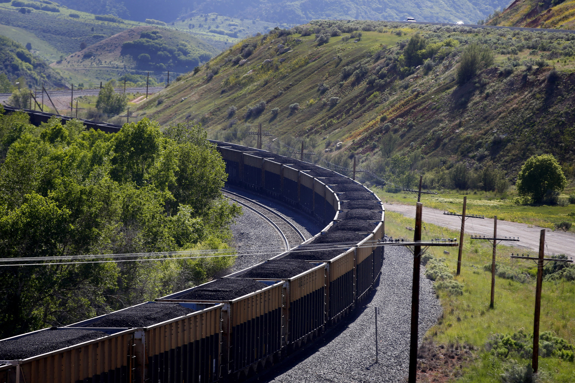 Coal Transport As Price Declines And U.S. Natural Gas Futures Reverse Gain