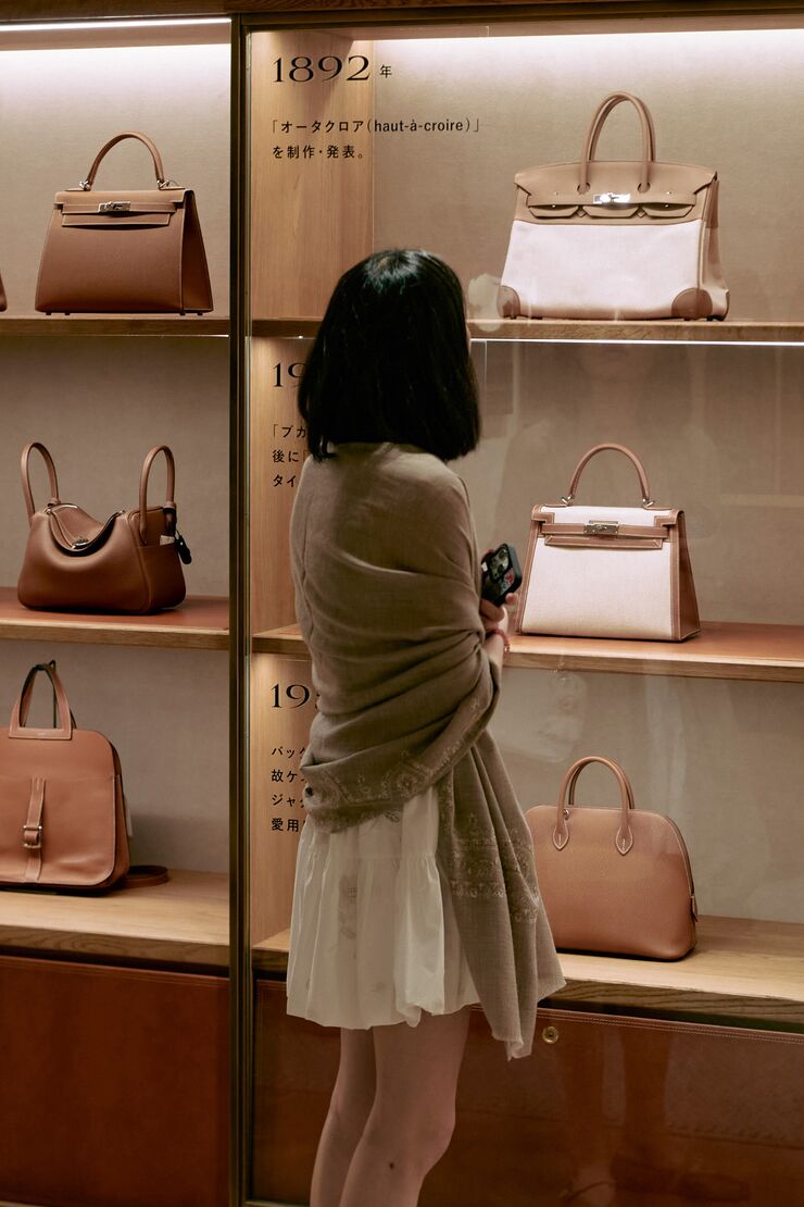 Valuence CEO Shinsuke Sakimoto and ALLU Store in Tokyo