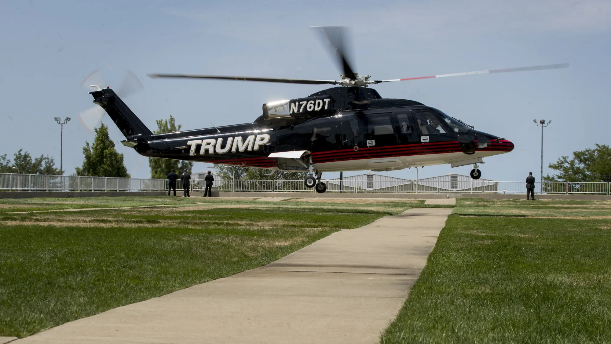 The helicopter of Donald Trump, 2016 Republican presidential nominee, arrives for a friends and family event on the sidelines of the Republican National Convention (RNC) in Cleveland, Ohio, U.S., on Wednesday, July 20, 2016.
