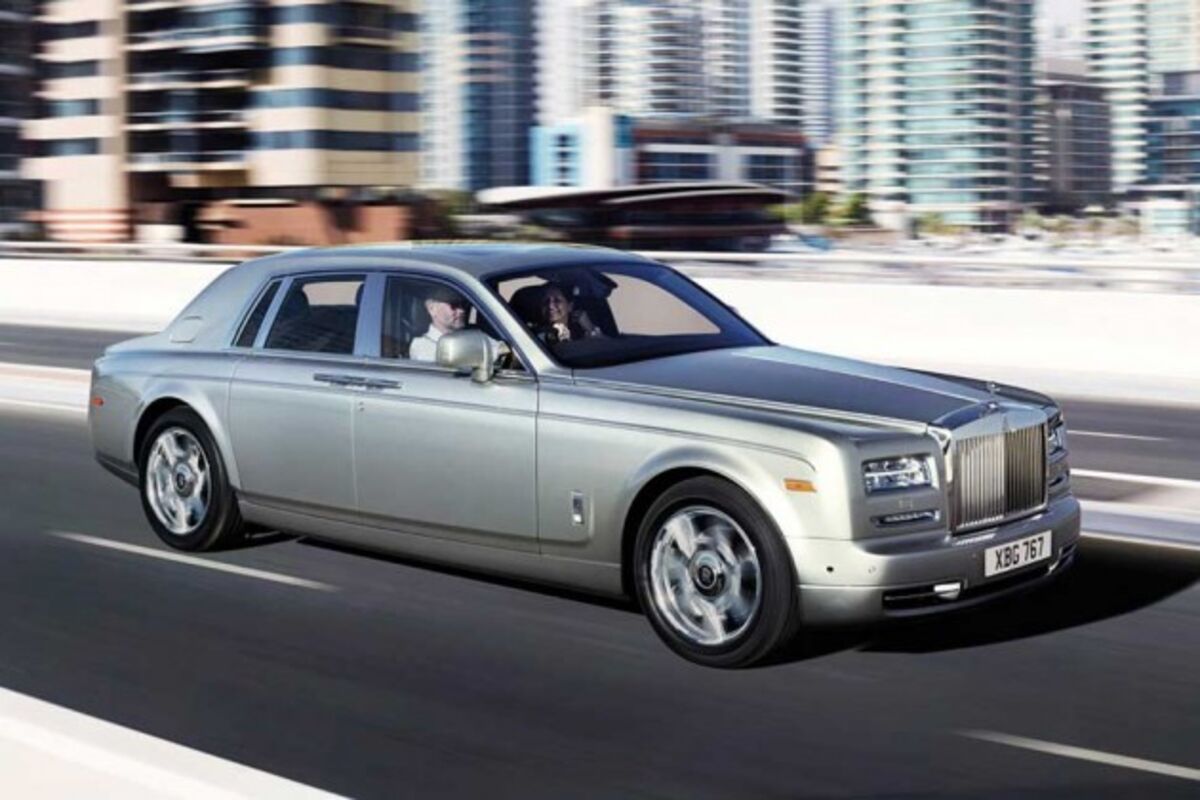 The average cost of a Rolls-Royce in 2022 was half a million Euros