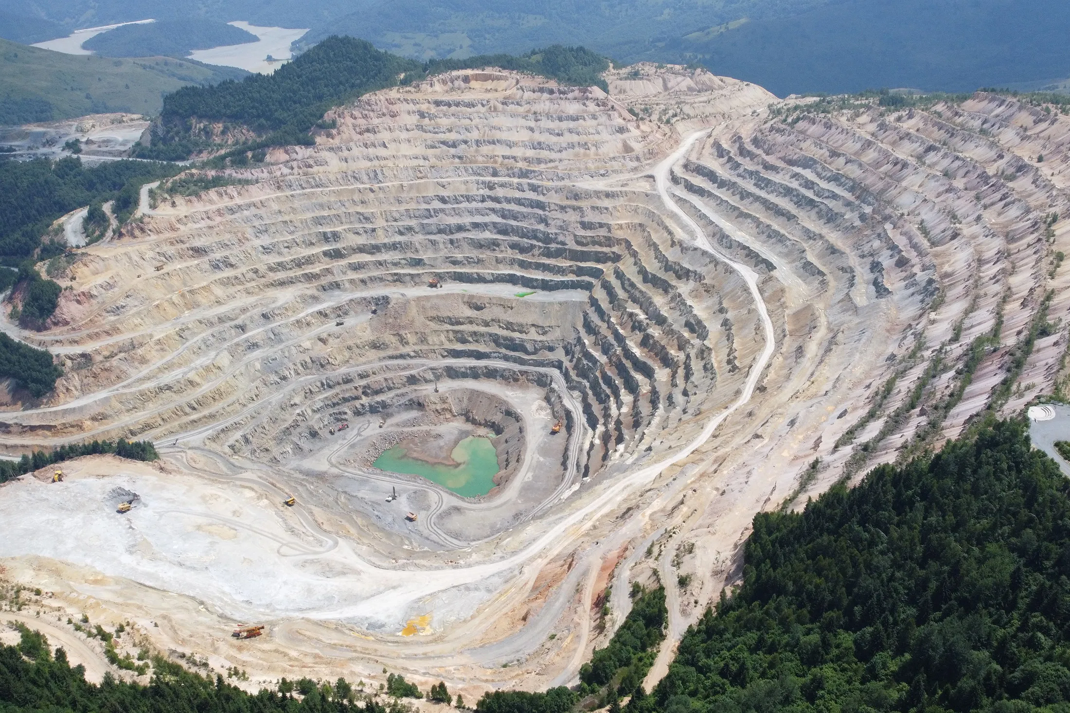 Romanian Gold Mine: Canadian Developer Loses Damages Case Over Rosia  Montana - Bloomberg