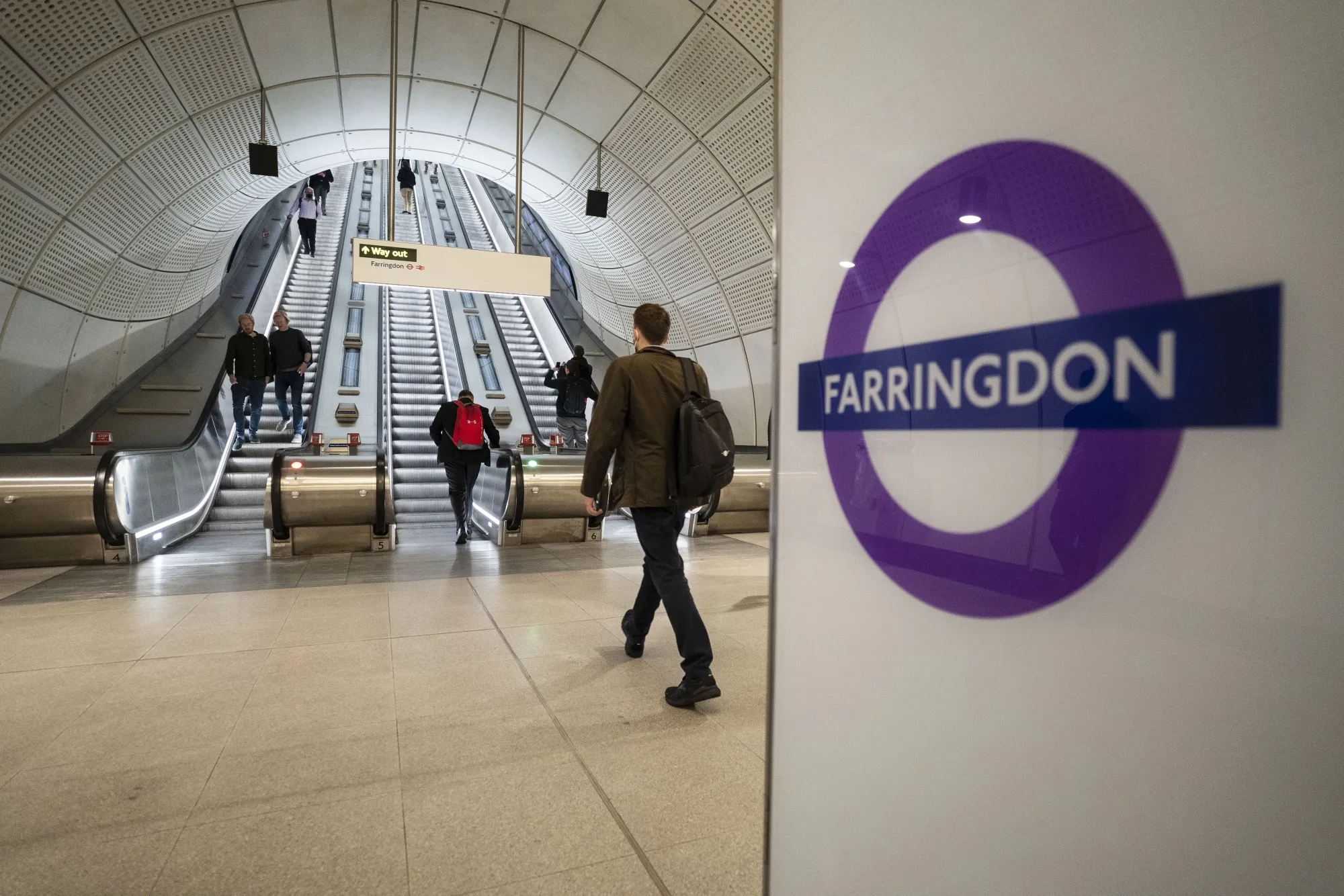 The Elizabeth Line is a thing of beauty and a joy to travel on, despite some bad online reviews.