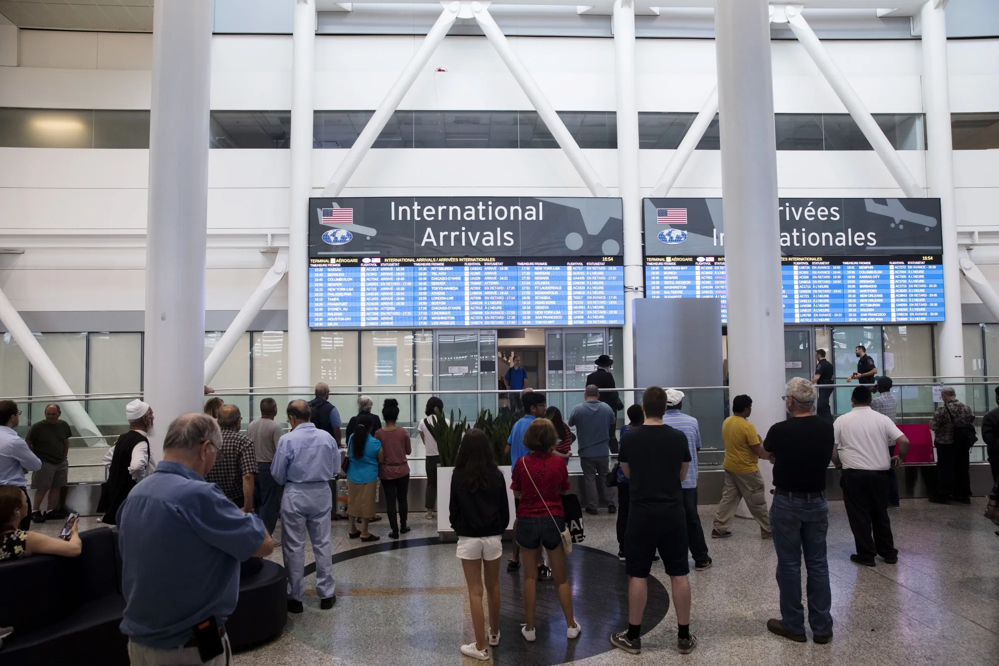 International migration drove the fastest quarterly jump in Canada’s population&nbsp;since at least 1971.