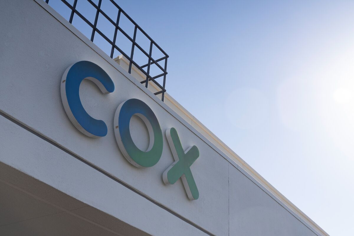 bloomberg.com - Greg Stohr - Supreme Court Questions $1 Billion Music Piracy Suit Against Cox