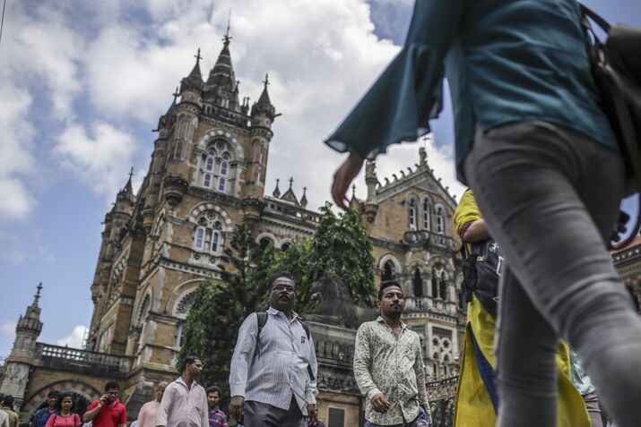 Commuters And Day Laborers As Unemployment Rises To 45-Year High