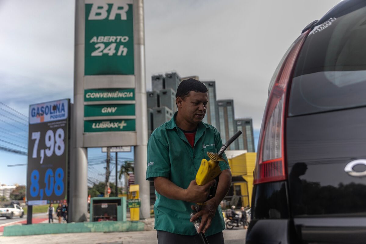 Petrobras aumenta preço da gasolina após aprovação de subsídio