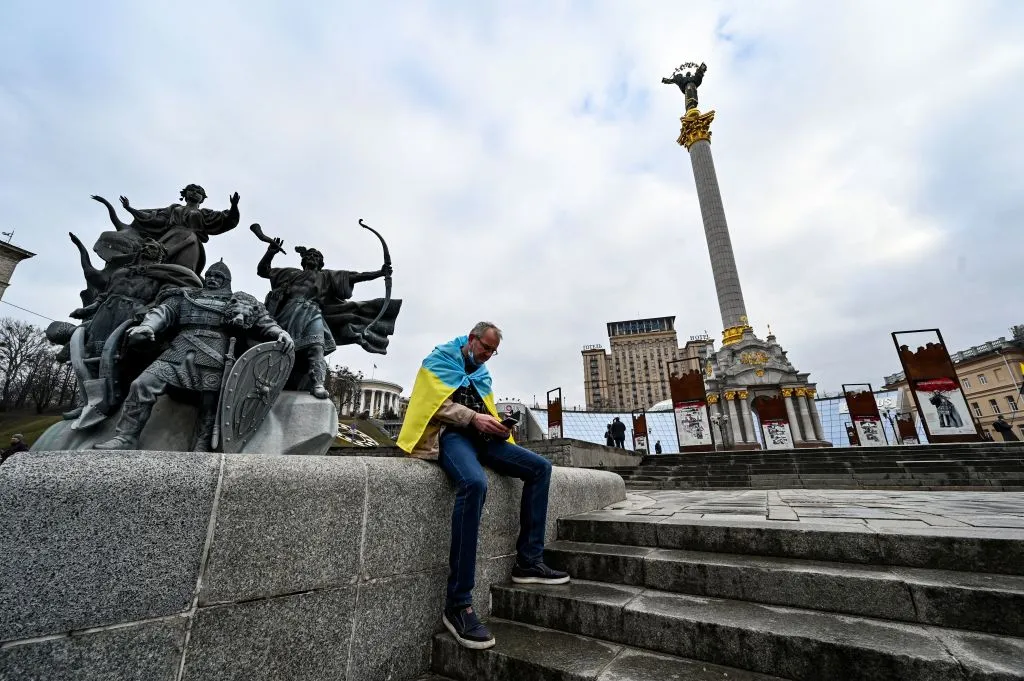Doomscrolling in Kyiv.